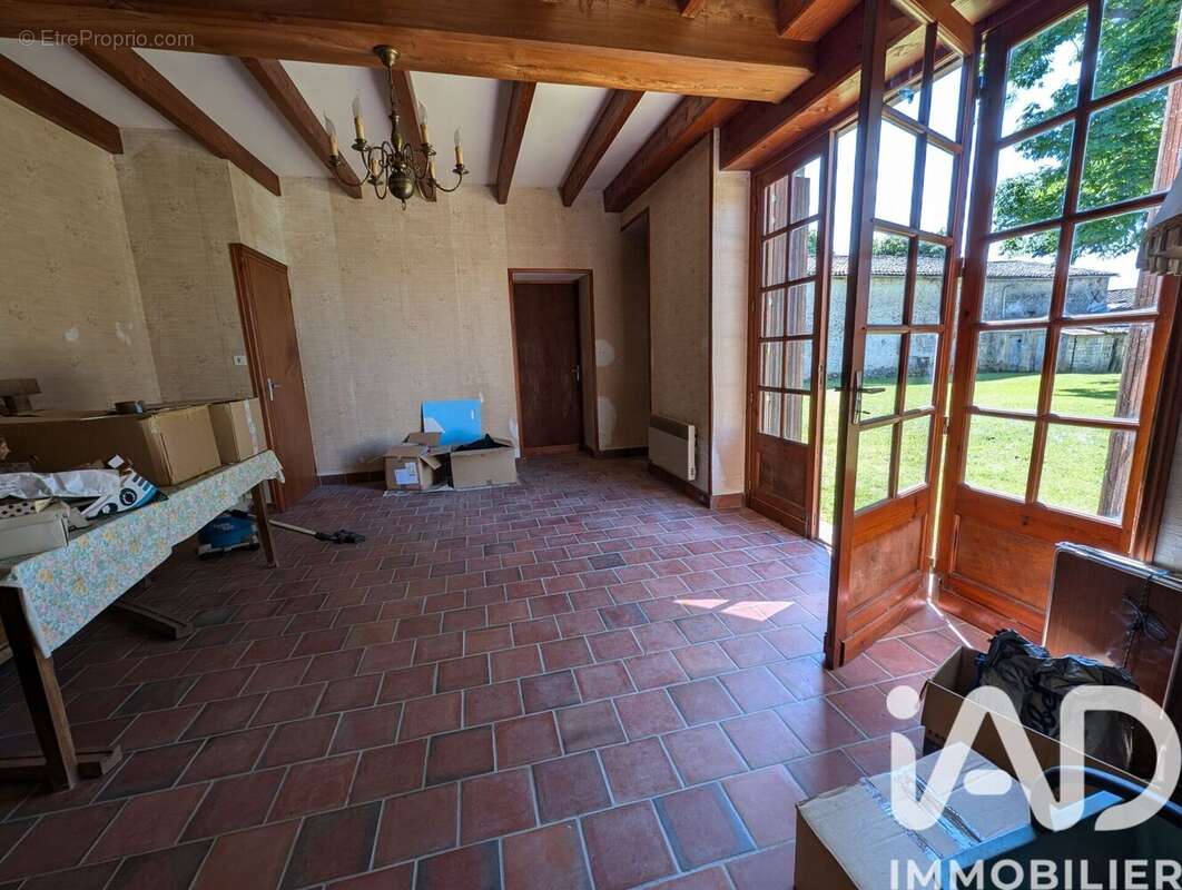 Photo 3 - Maison à LOUZAC-SAINT-ANDRE
