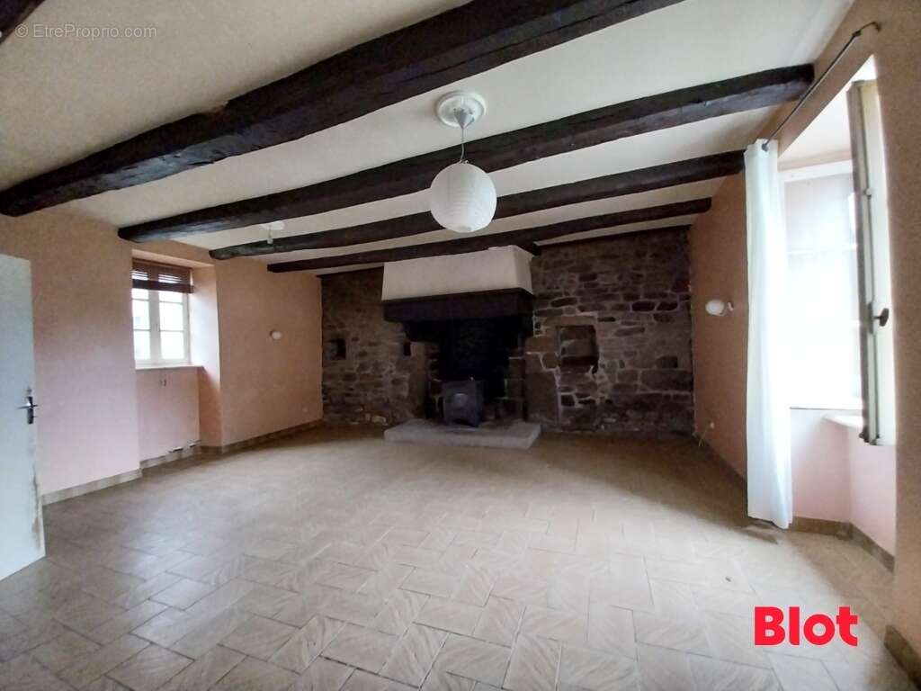 Maison à PLEUDIHEN-SUR-RANCE