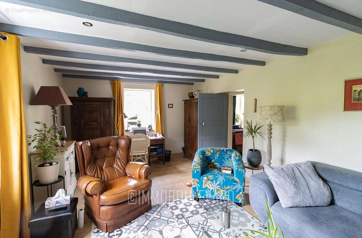 Maison à SAINT-GERVAIS-D&#039;AUVERGNE