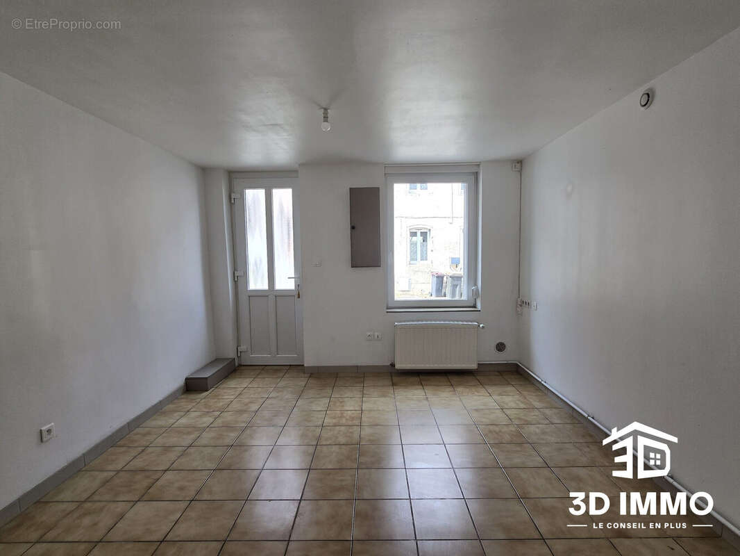 Maison 86 m² à Solre-Le-Chateau  - photo 3
