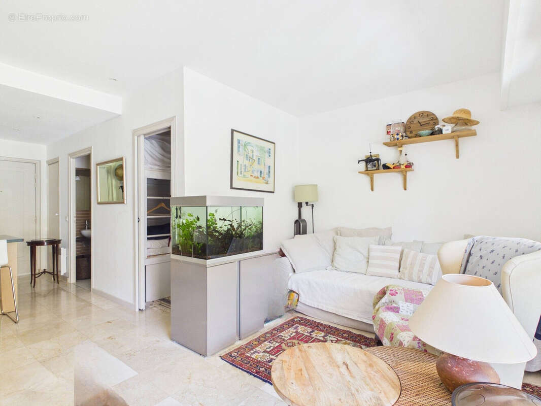 Appartement à THEOULE-SUR-MER