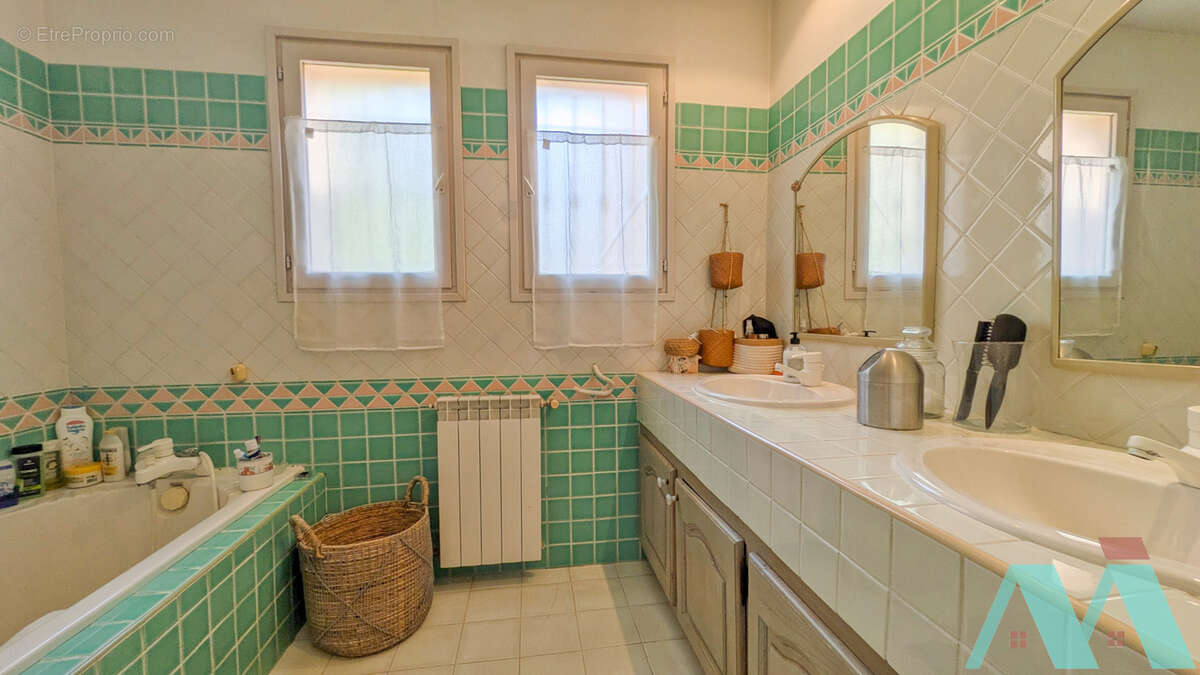 Maison 5 pièces 160m2 sur 2ha de terrain avec piscine - photo 13
