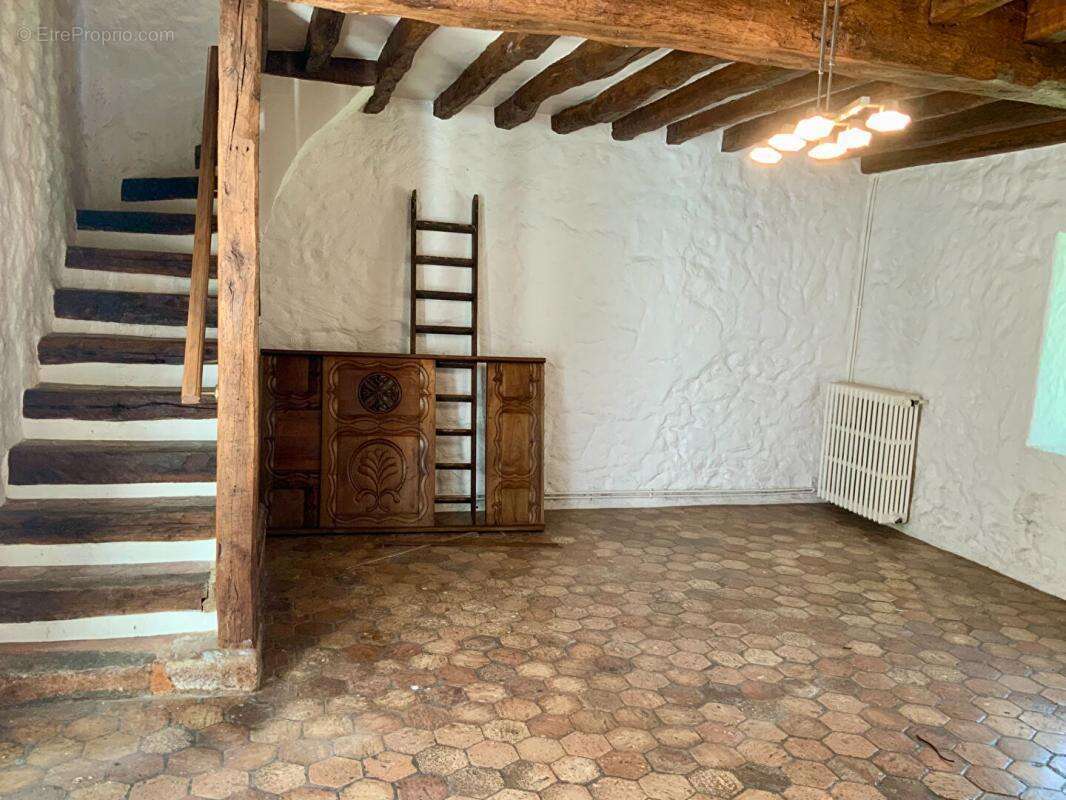 Maison à SAMOIS-SUR-SEINE