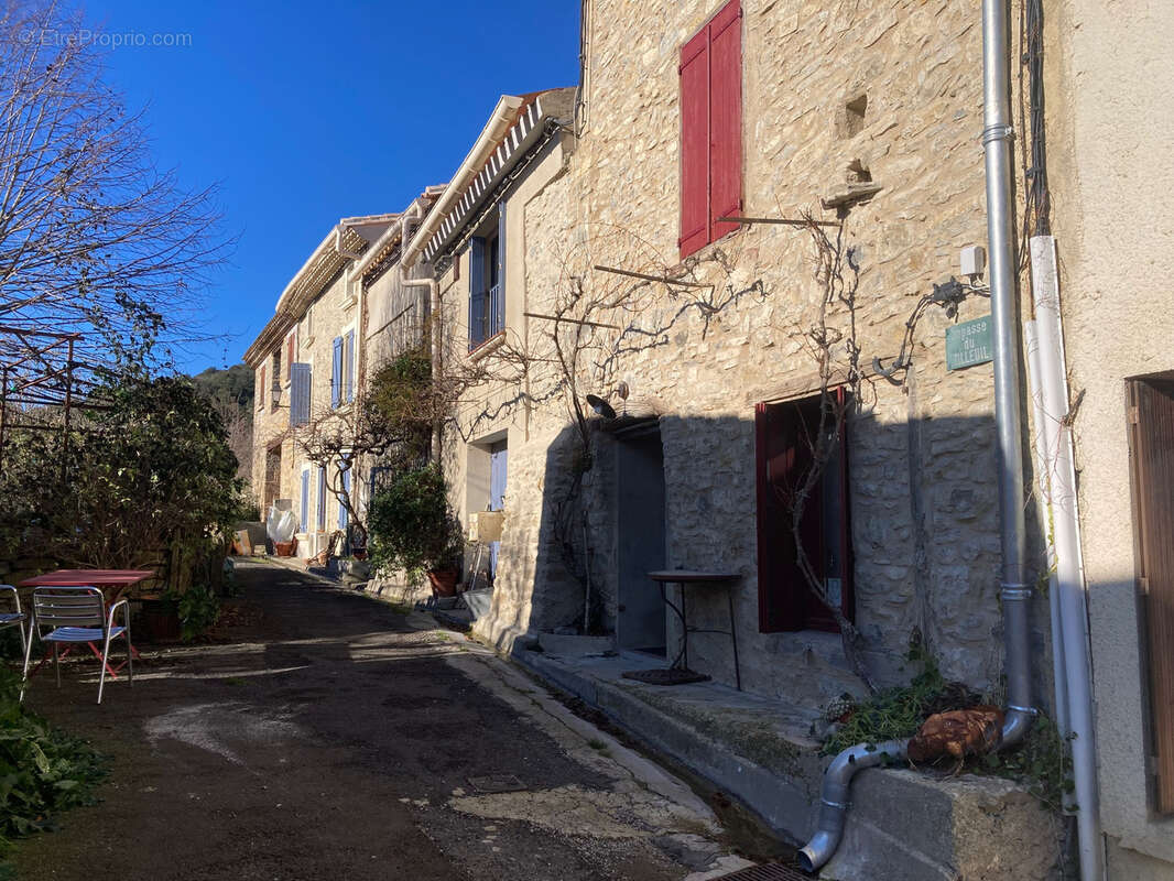 Maison à VILLAR-EN-VAL