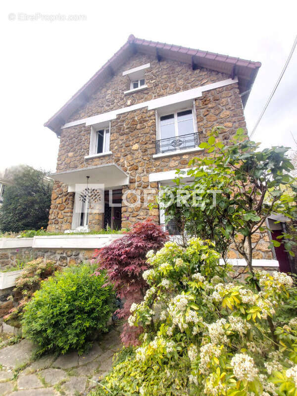 Maison à VILLEMOMBLE
