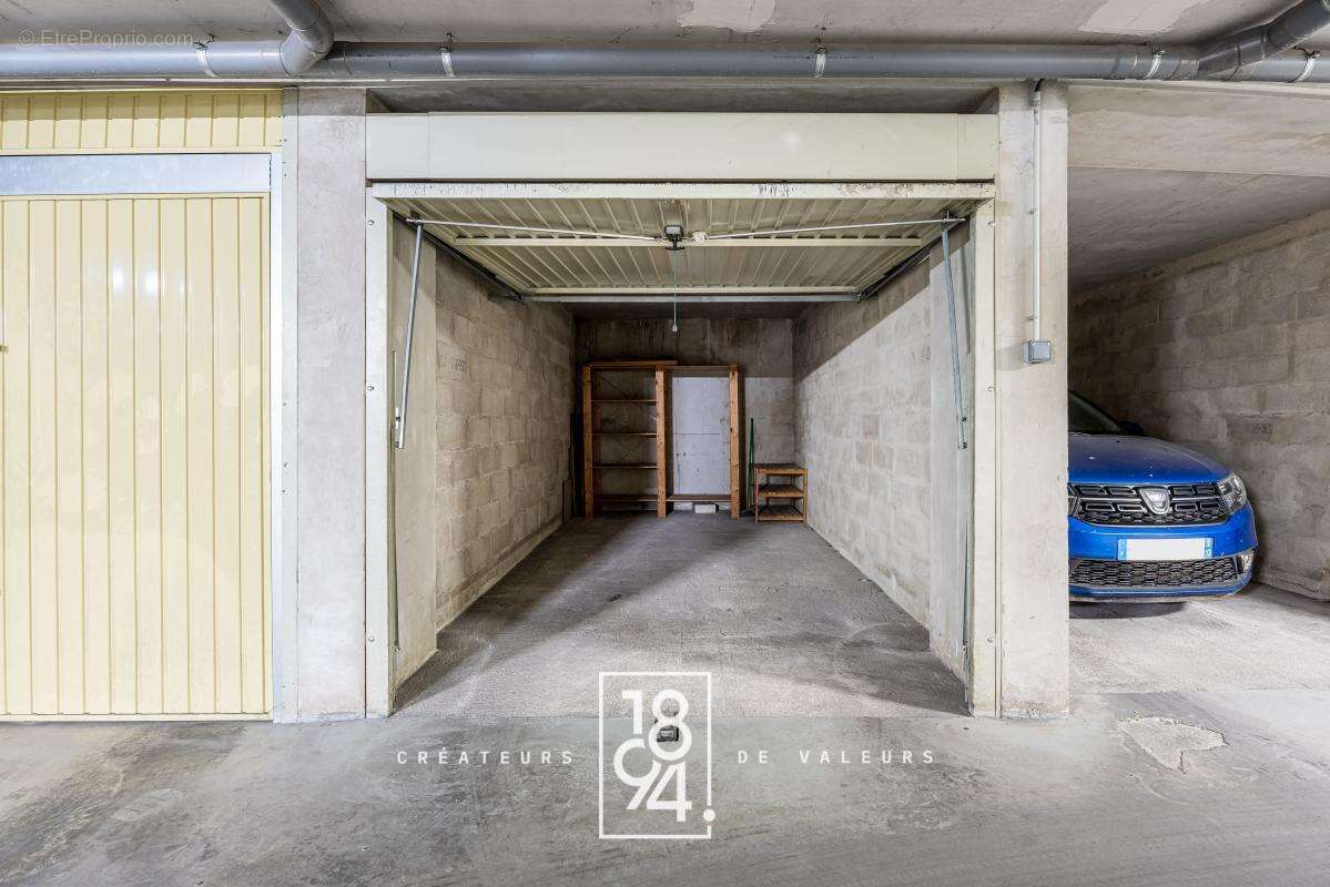 Appartement  type 3  61 m2  Garage  Ascenceur  terrasse 7m2 - photo 10
