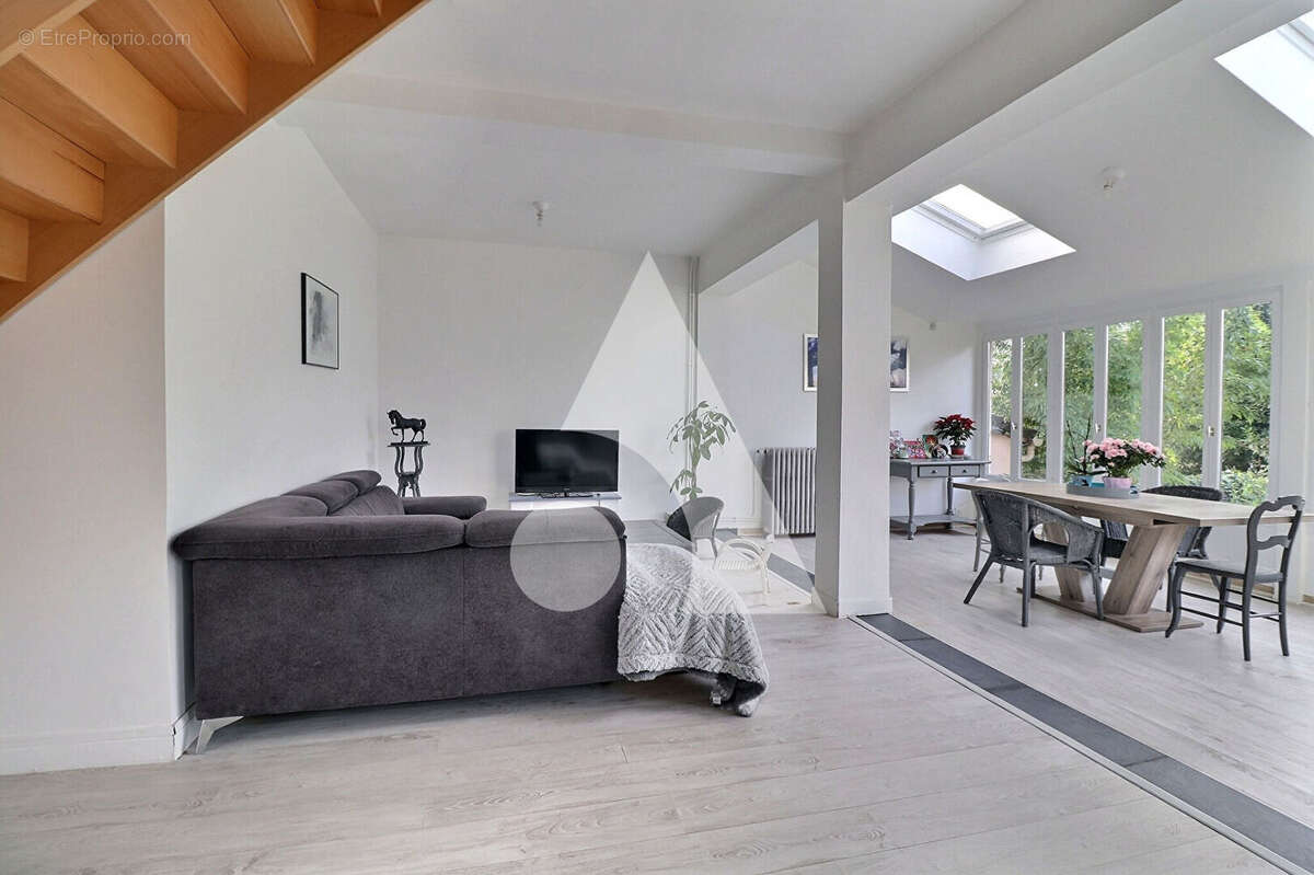 Maison à LE PLESSIS-BOUCHARD