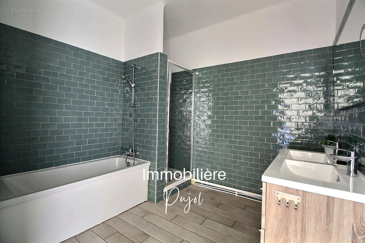 Appartement à MARSEILLE-8E