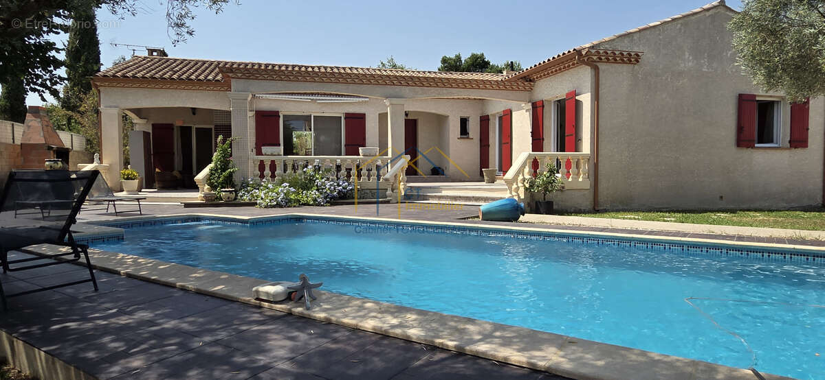 Villa de plain-pied avec piscine - photo 2