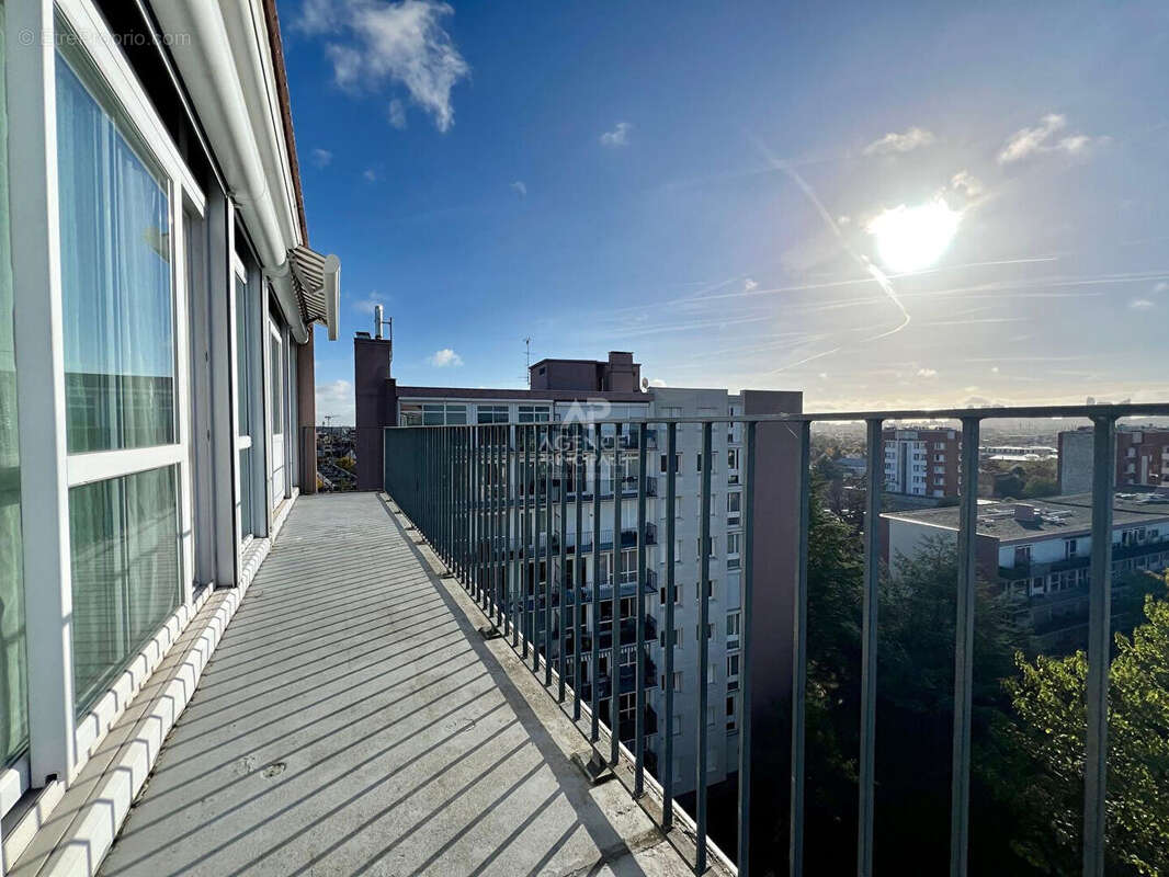 Appartement à HOUILLES