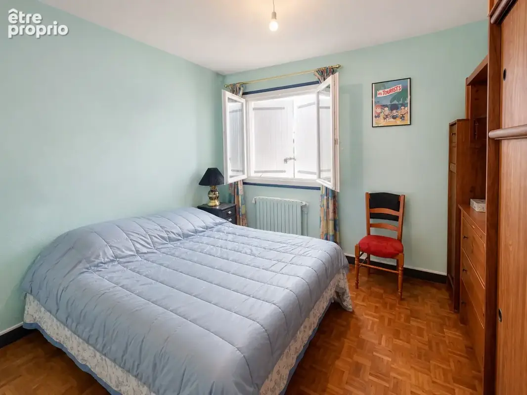 Maison familiale 5 chambres au calme, sans vis-à-vis, avec piscine et rivière en fond de jardin - photo 13