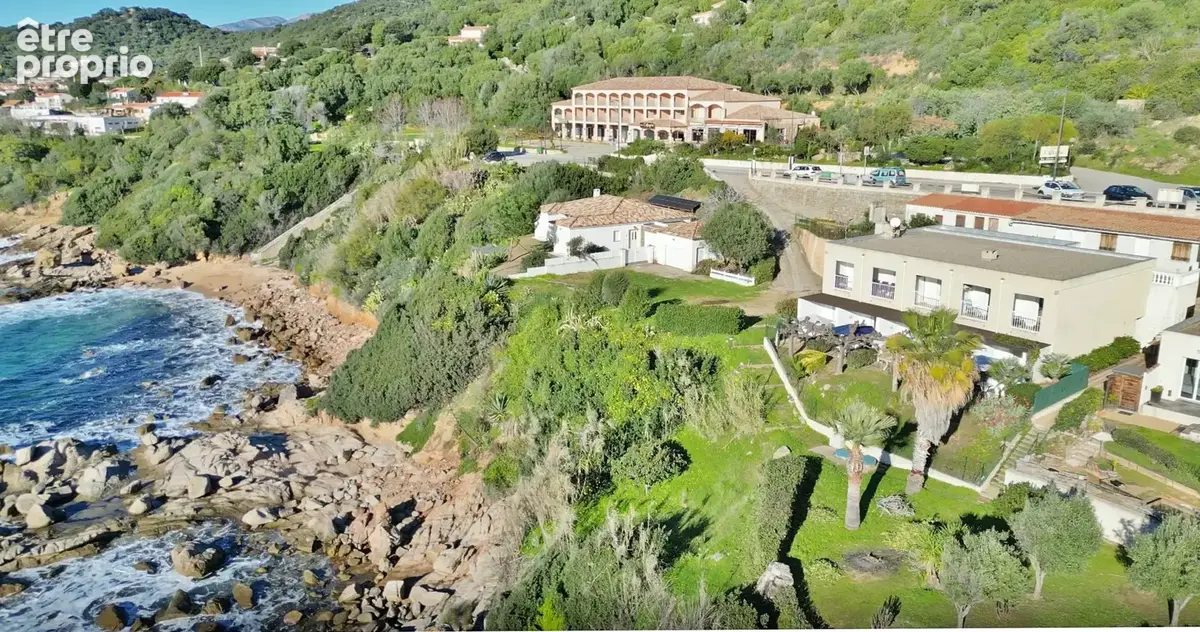 30 minutes d'AJACCIO - Immeuble de 6 appartements pieds dans l'eau - photo 2