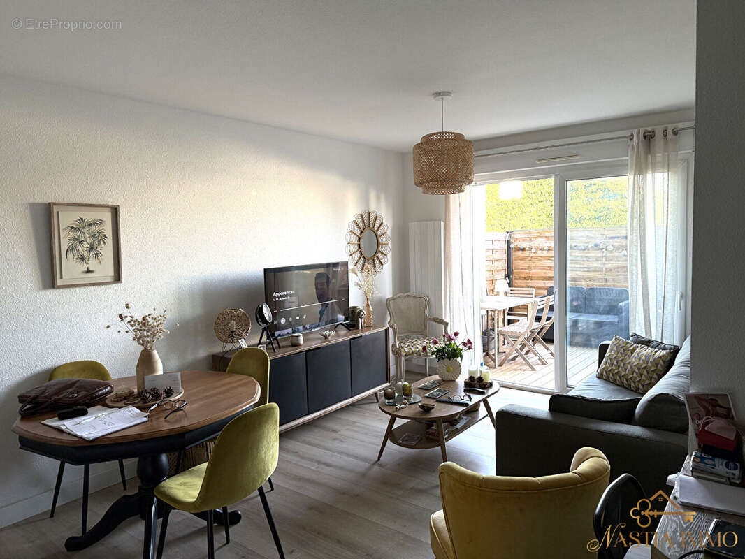 Appartement à MONTUSSAN