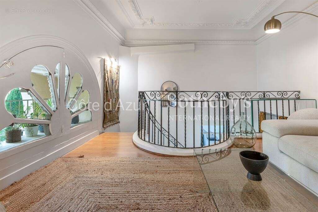 Nice Cimiez : Appartement triplex 58 m² avec terrasse dans une demeure Belle Époque - photo 8