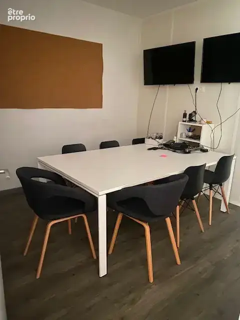 BORDEAUX CENTRE – Local commercial 63 m² - photo 3