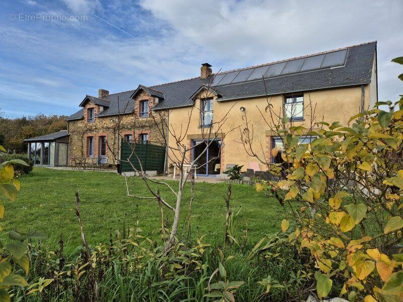 Maison à JOUE-SUR-ERDRE