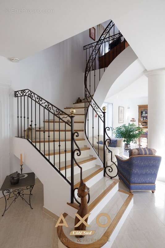 Maison à SAINT-CANNAT