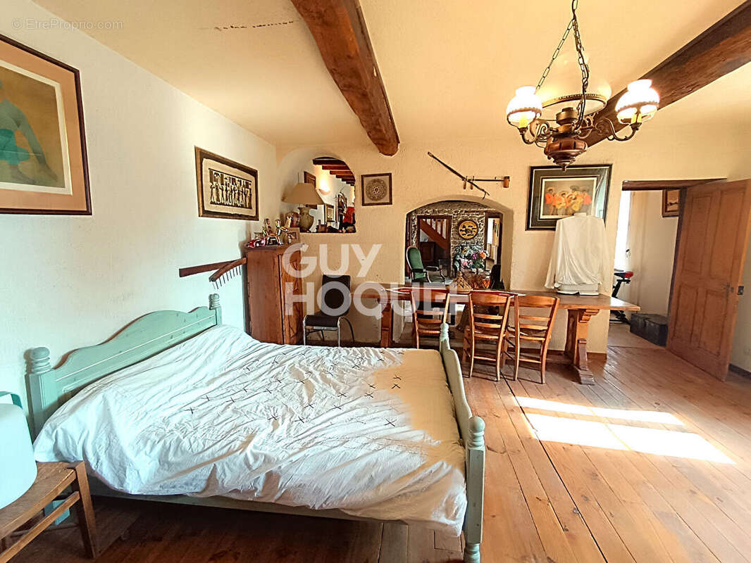 Maison à ESSERTINES-EN-DONZY