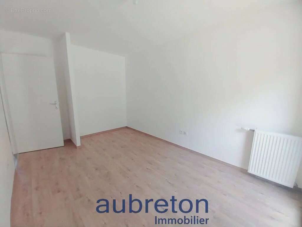 Maison à COGNIN-LES-GORGES