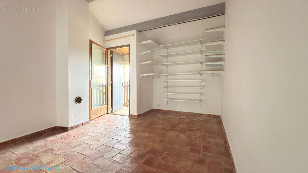 En exclusivité - Authentique bergerie Provençale du XIXème siècle à fort potentiel - photo 17