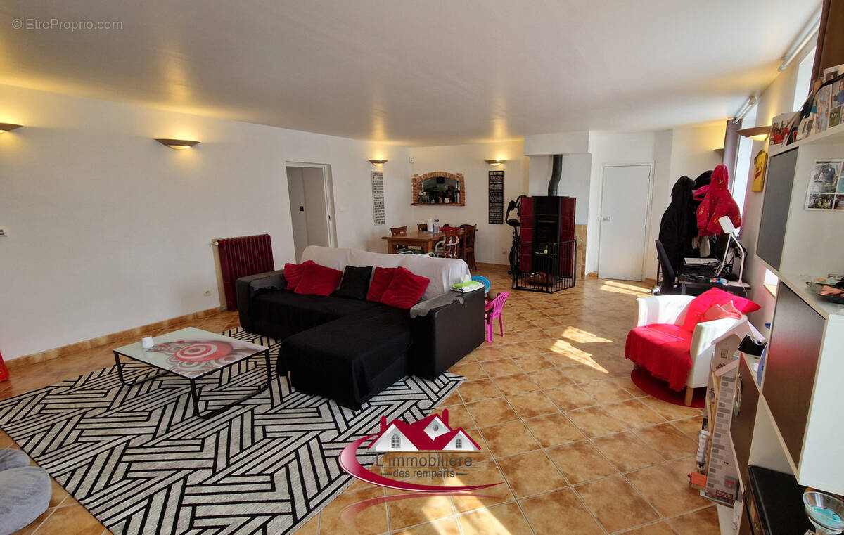 Maison à BROUE