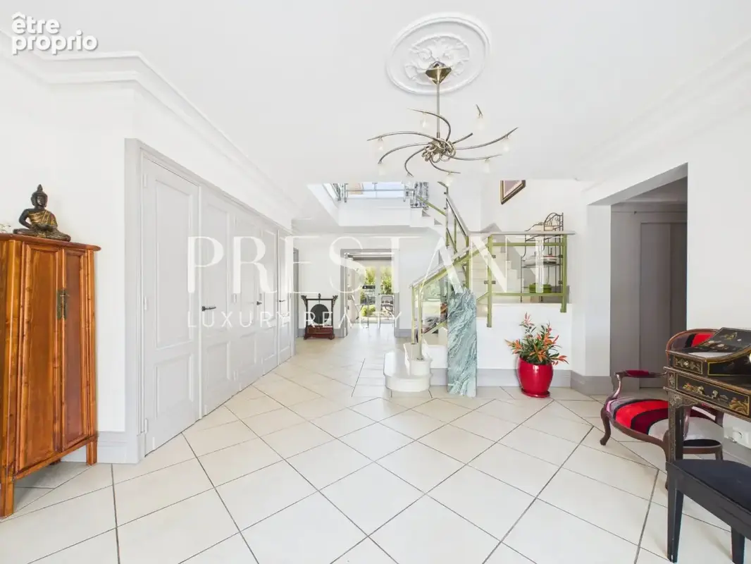 Villa contemporaine de 390m2 sur un parc 1,3 ha - Le Taillan Médoc - photo 7
