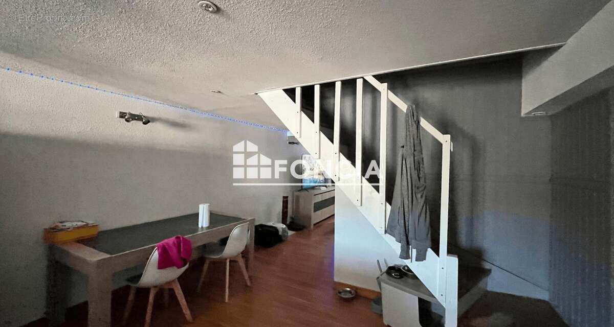 Appartement à VIZILLE