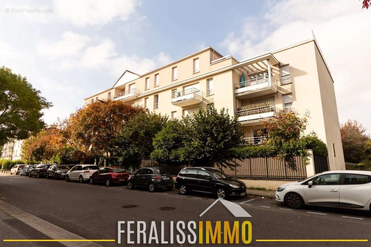 Appartement à COURDIMANCHE