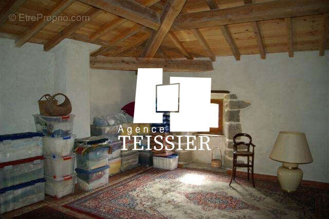 Maison à MALARCE-SUR-LA-THINES