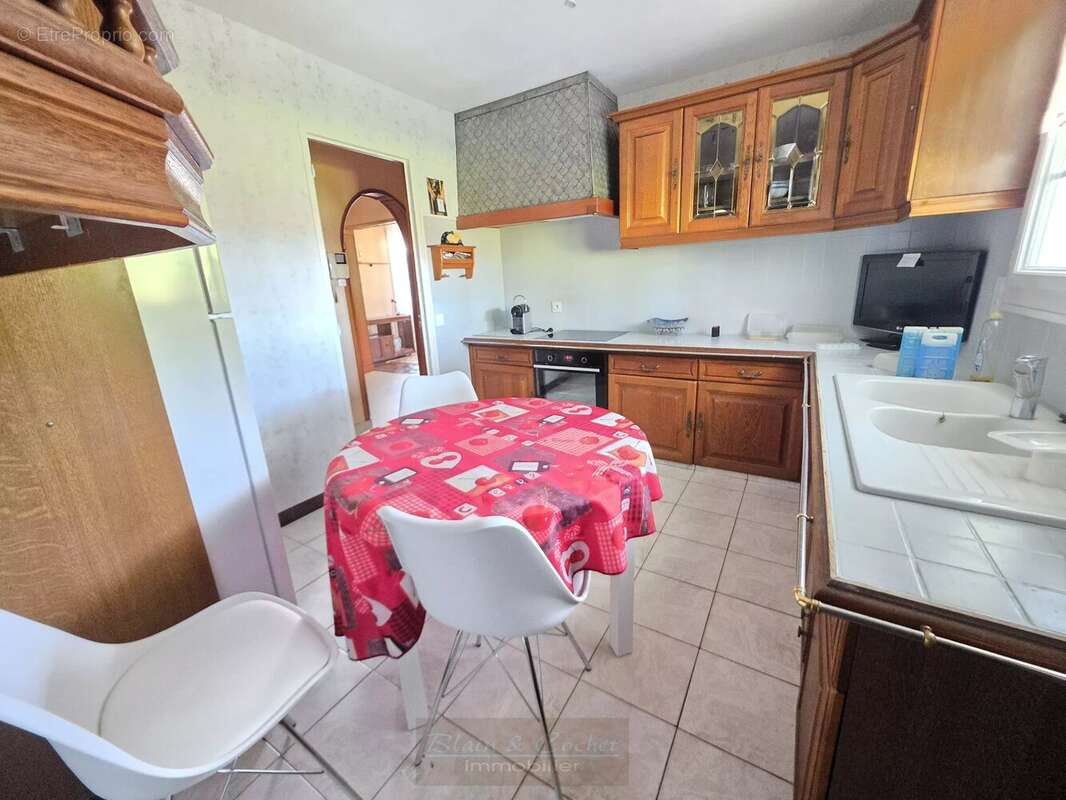 Maison à AMILLY