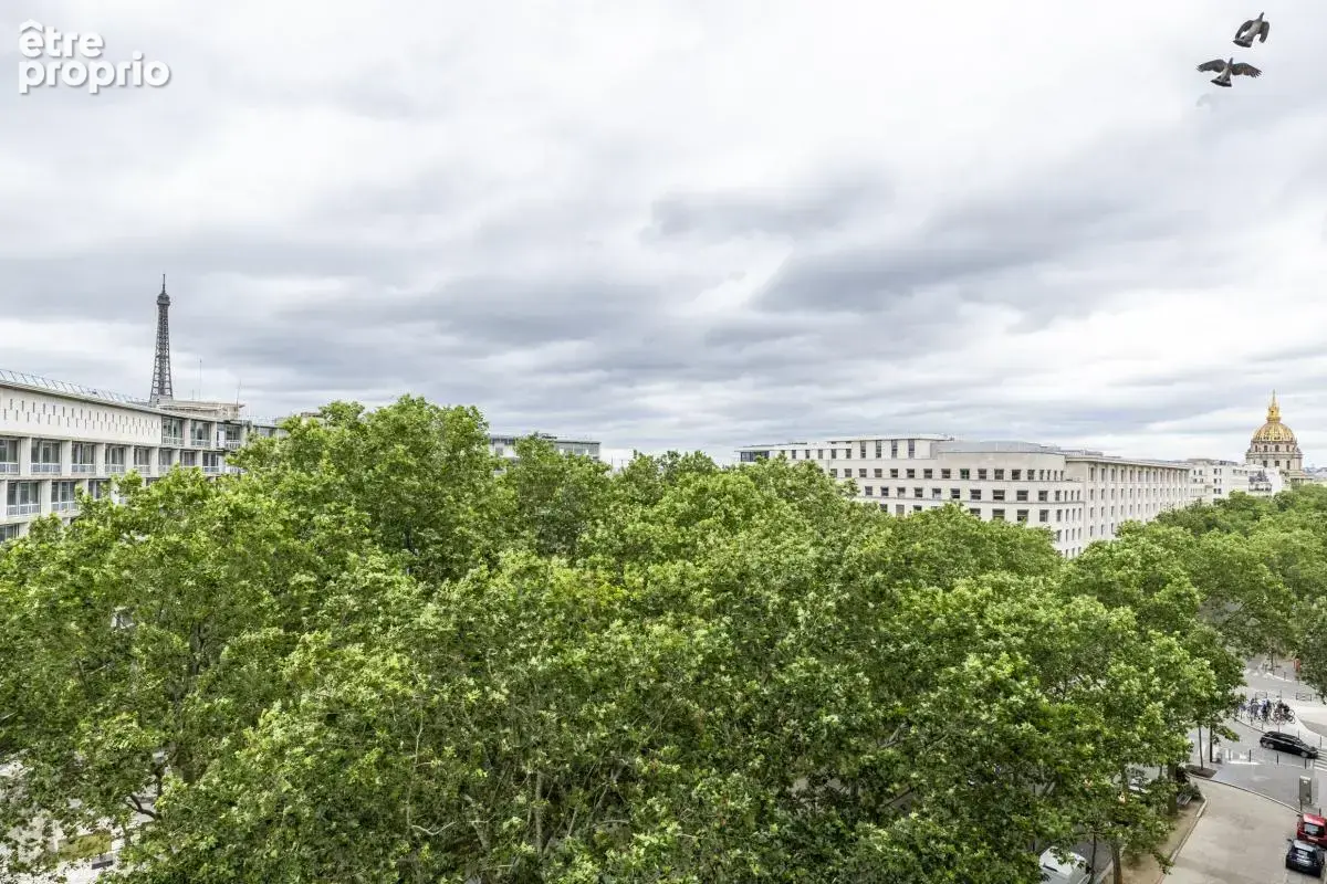 Appartement 190 m² à Paris-7e  - photo 2