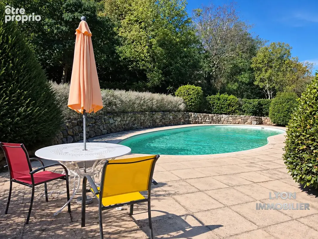 Maison à LIMONY