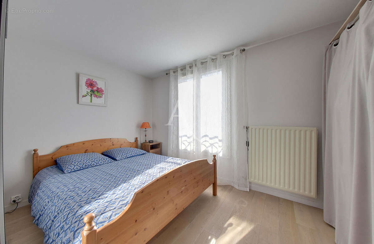 Maison à CHEVRY-COSSIGNY