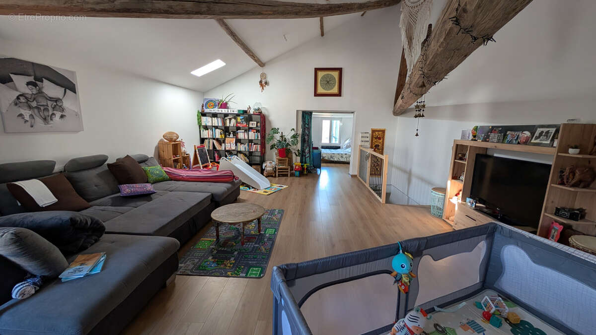 Appartement à GANGES