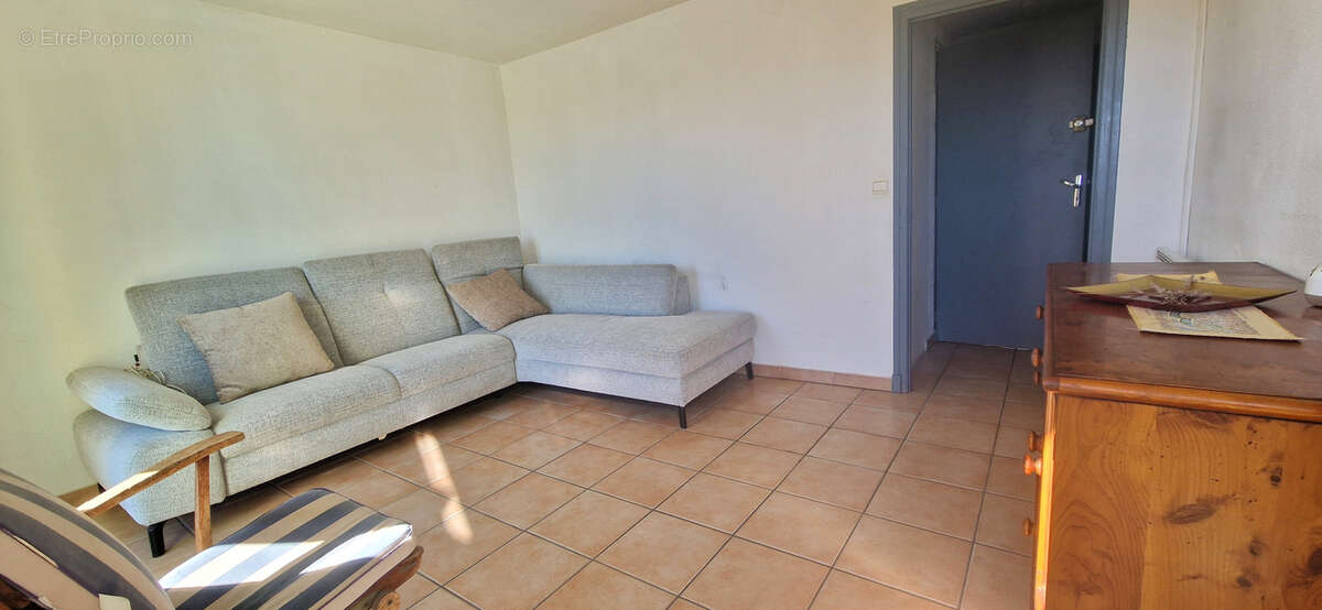 Ille S/ Têt - Appartement plein sud au 2ème étage d'une petite Copropriété sans charges - photo 3