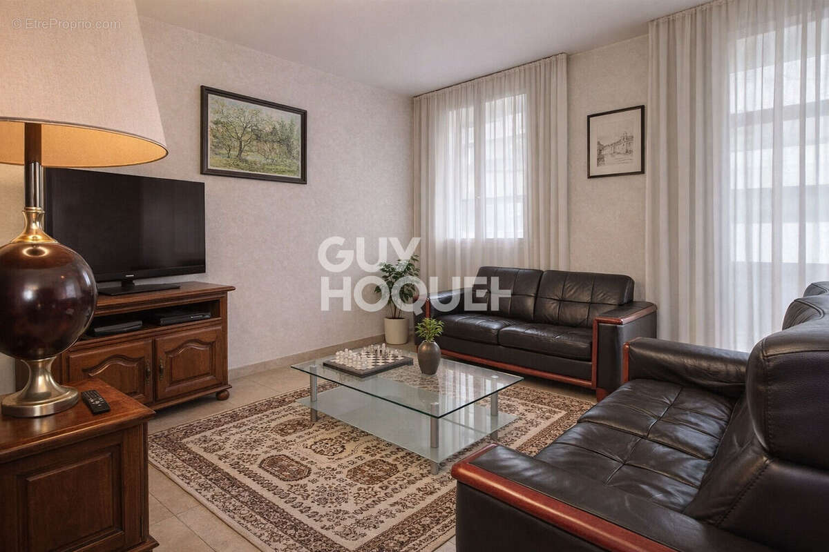 Appartement à CHAVILLE