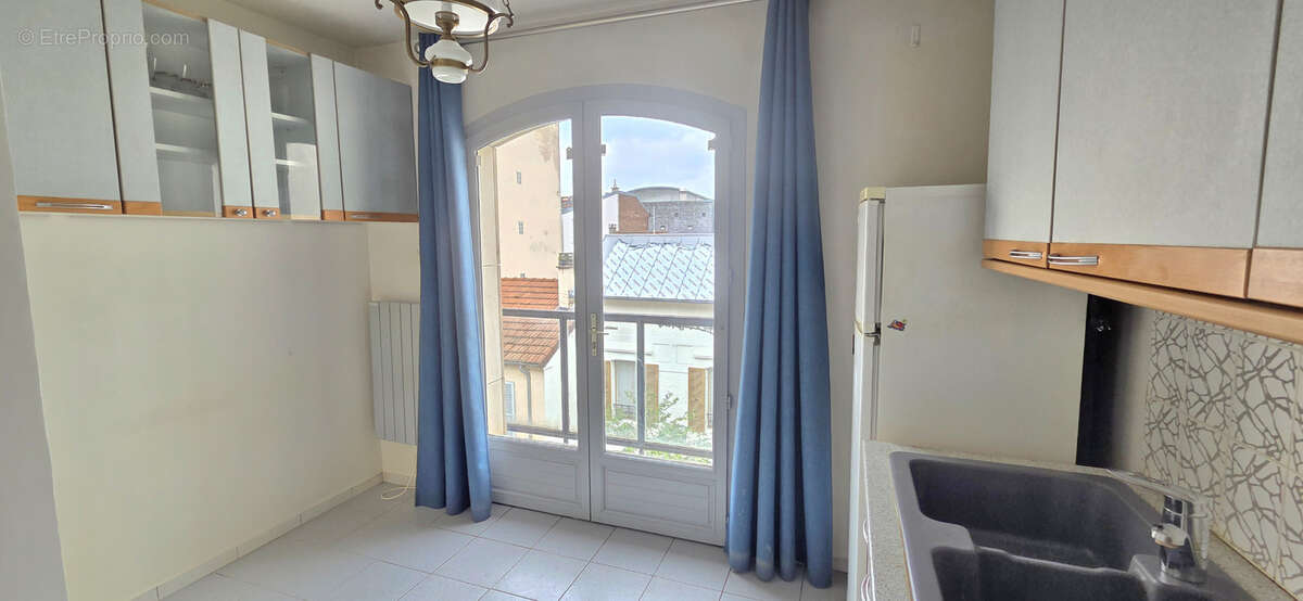 Appartement à PARIS-15E
