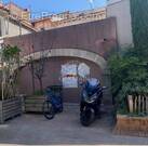 Commerce à L'ISLE-SUR-LA-SORGUE