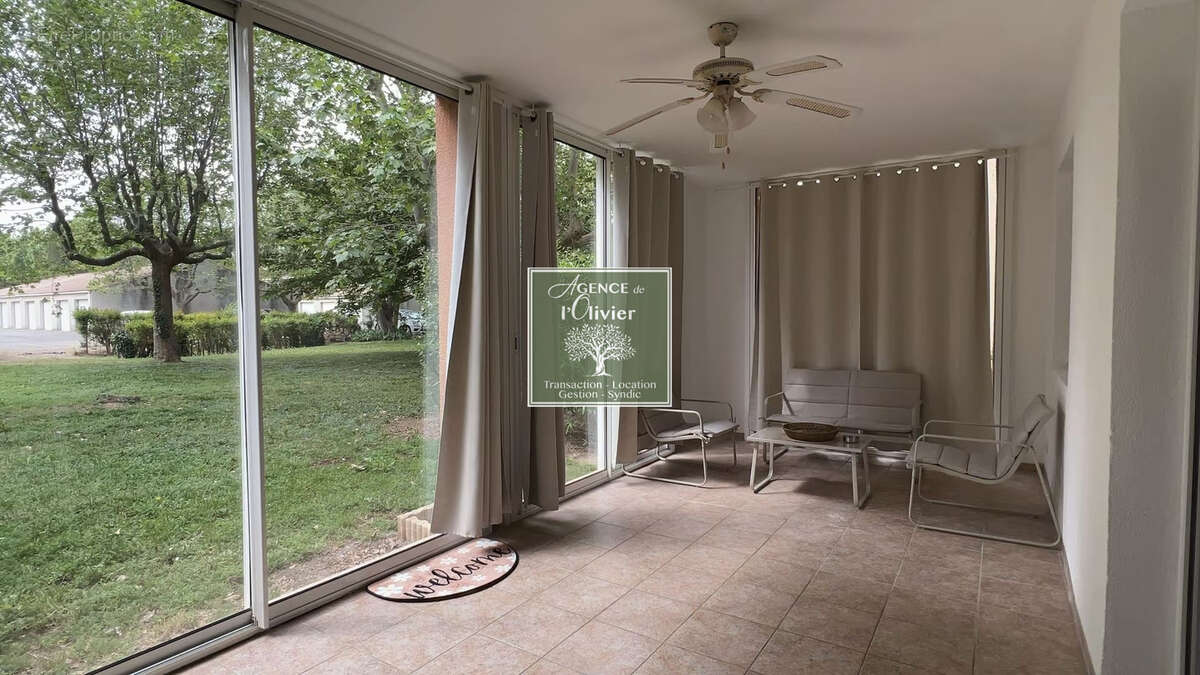 Appartement à SAINT-MARTIN-DE-CRAU