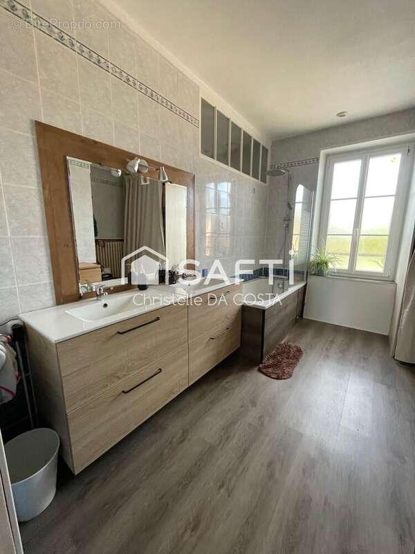 Photo 6 - Maison à COURPALAY