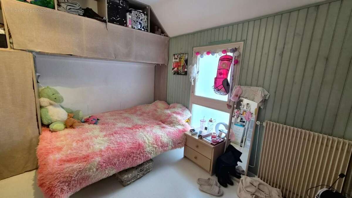 Maison à SACLAS