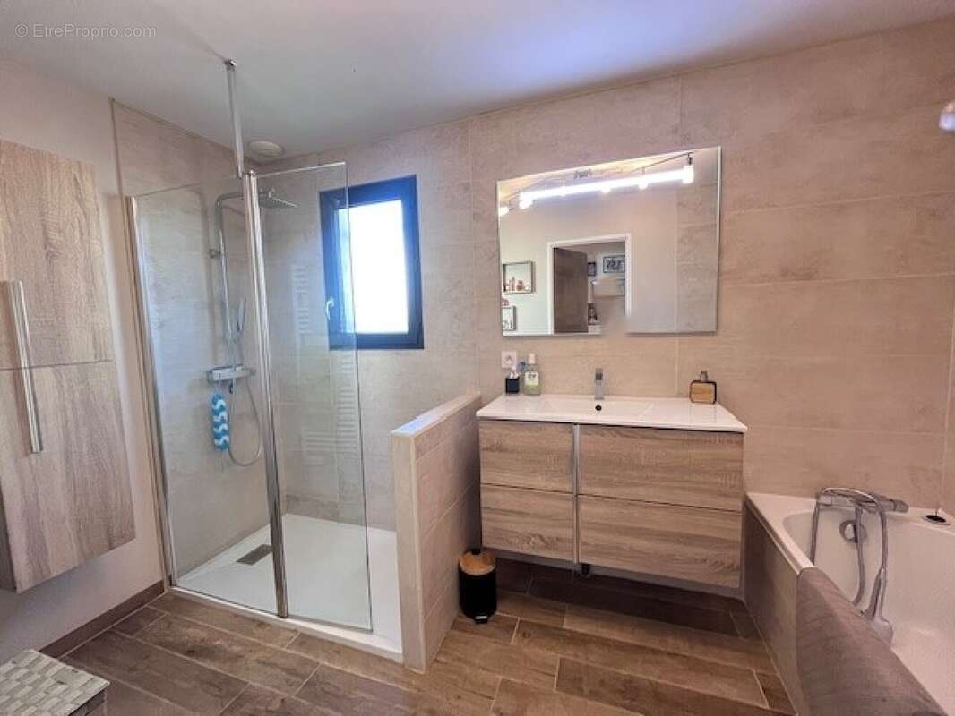 Maison à FONTENILLES