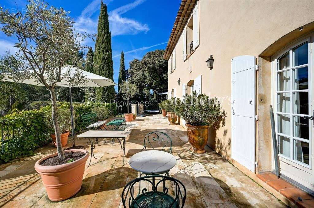 Maison à SAINT-MARC-JAUMEGARDE