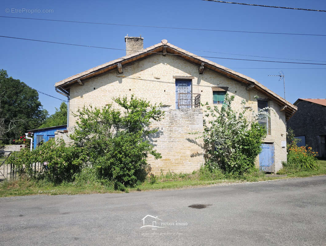 Maison à LEZAY