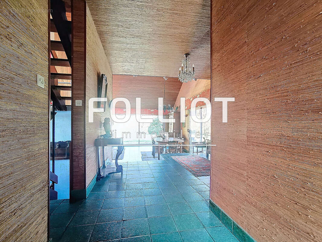 Maison à SAINT-PAIR-SUR-MER