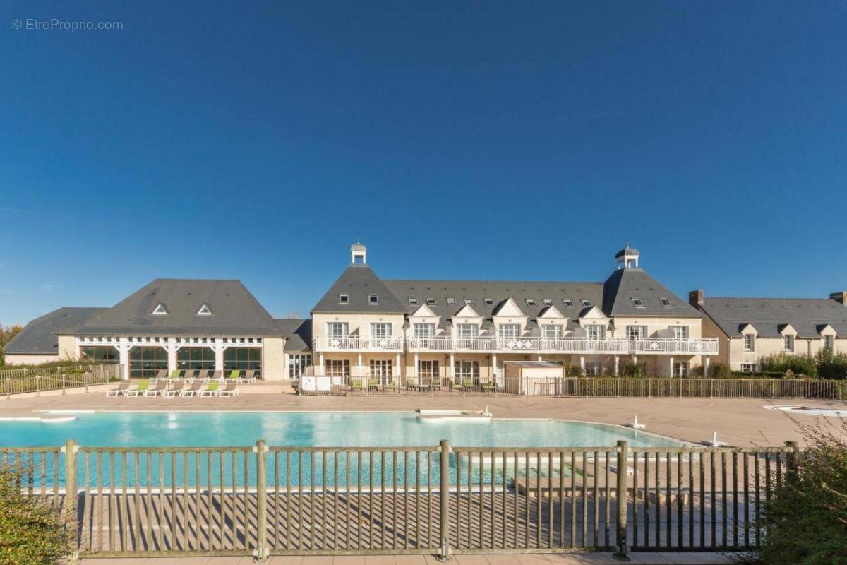 Appartement à PORT-EN-BESSIN-HUPPAIN