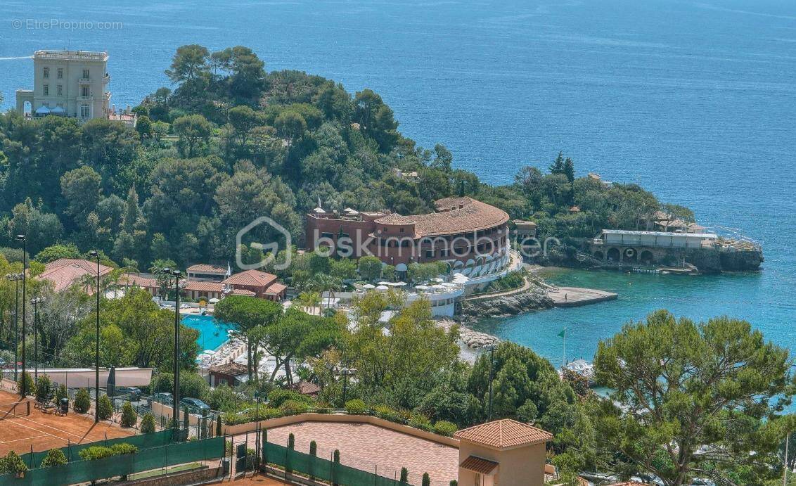 Appartement à ROQUEBRUNE-CAP-MARTIN