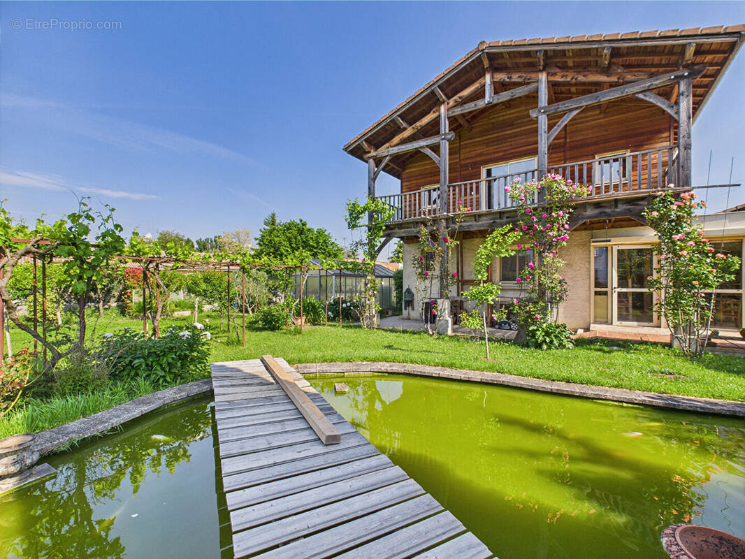 Maison à LIVRON-SUR-DROME