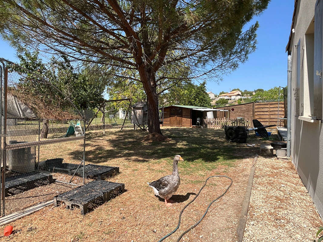 Maison de plain-pied - 6 pièces - 170 m² - Champmillon - photo 10