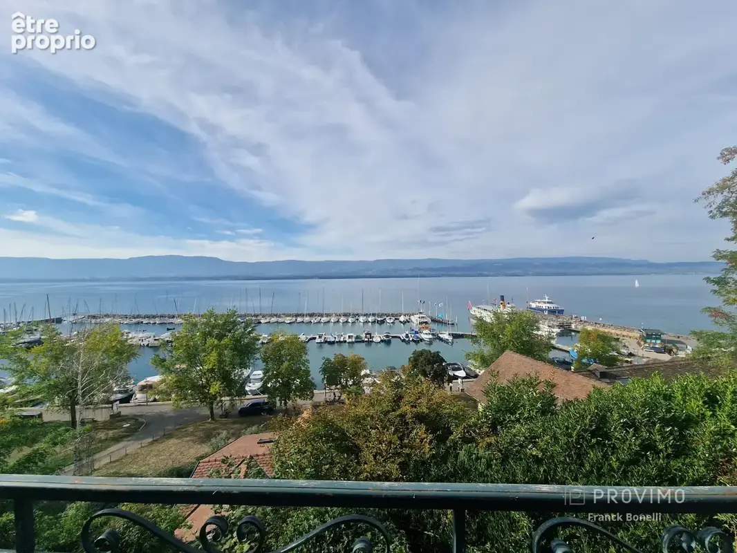 YVOIRE — Vue panoramique sur le Léman, deux terrasses et un potentiel rare - photo 13